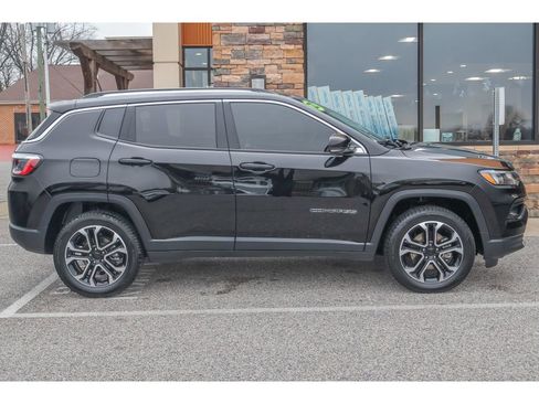 Used 2022 Jeep Compass Limited w/ Sun and Sound Group image 2