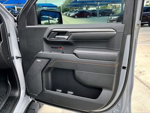 Used 2024 GMC Sierra 1500 AT4 w/ Technology Package AWD/4WD image 23