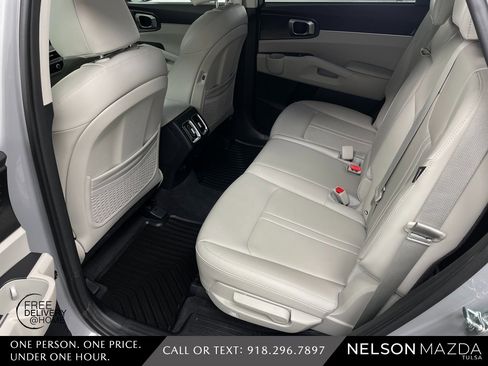 Used 2025 Kia Sorento S w/ Panoramic Sunroof Package image 33