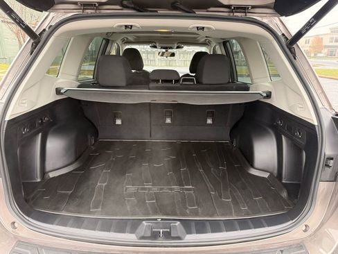 Used 2022 Subaru Forester Premium image 12