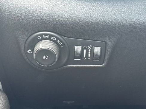 Certified 2024 Jeep Compass Latitude AWD/4WD image 23