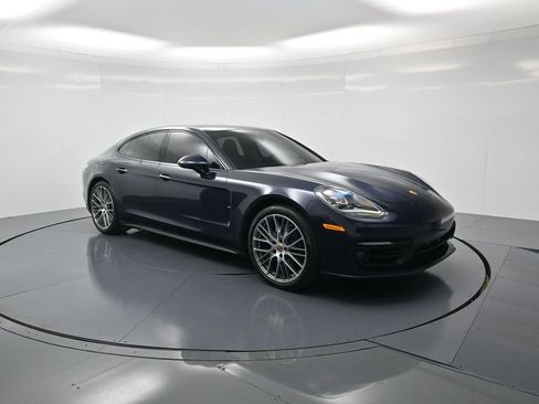 Certified 2023 Porsche Panamera 4 Platinum Edition image 32