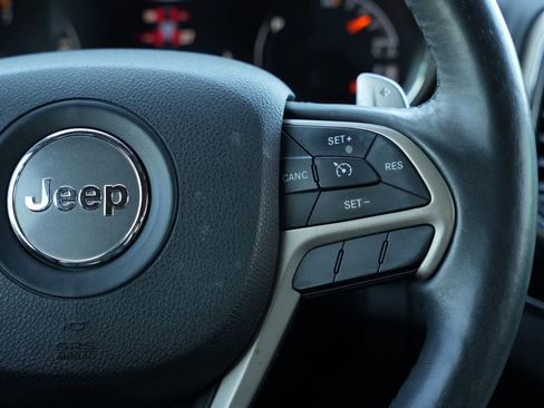 Used 2014 Jeep Grand Cherokee Limited image 11