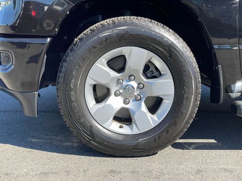 Used 2020 RAM 1500 Big Horn RWD image 12