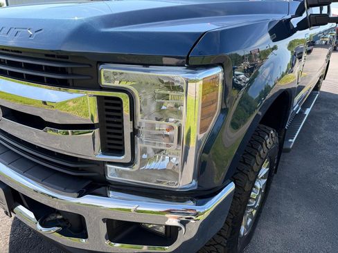 Used 2019 Ford F250 XLT w/ XLT Premium Package AWD/4WD image 10