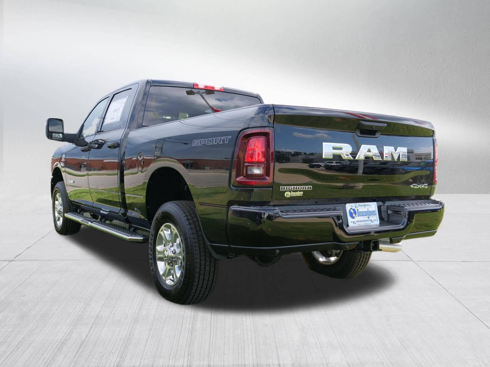 Used 2025 RAM 2500 Big Horn AWD/4WD image 6