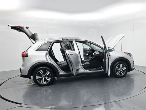 Used 2020 Kia Niro EX Premium image 54