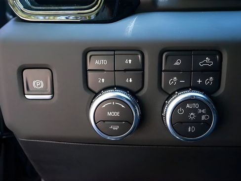 Used 2025 GMC Sierra 1500 Denali Ultimate AWD/4WD image 26