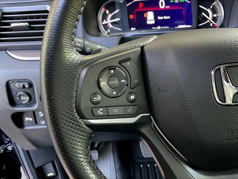 Used 2023 Honda Passport EX-L image 11