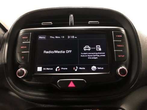 Used 2022 Kia Soul LX image 27