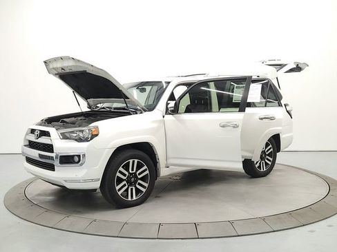 Used 2017 Toyota 4Runner Limited AWD/4WD image 11