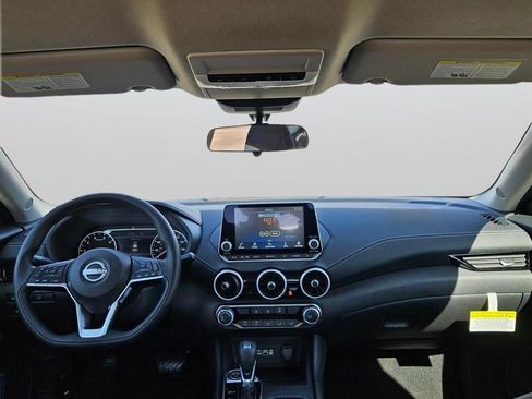 Used 2025 Nissan Sentra SV FWD image 11