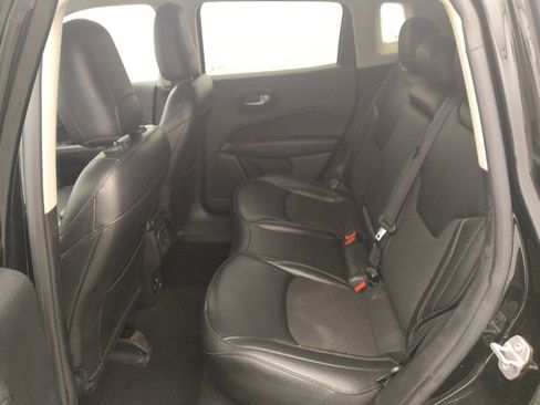 Used 2021 Jeep Compass Latitude w/ Convenience Group AWD/4WD image 18