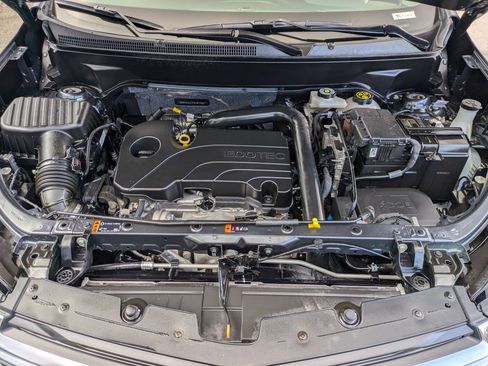 Used 2023 Chevrolet Equinox LT image 29