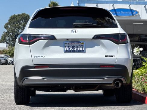 Used 2025 Honda HR-V Sport image 10