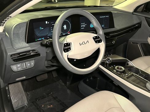 Certified 2023 Kia EV6 Wind w/ Wind Technology Package image 21