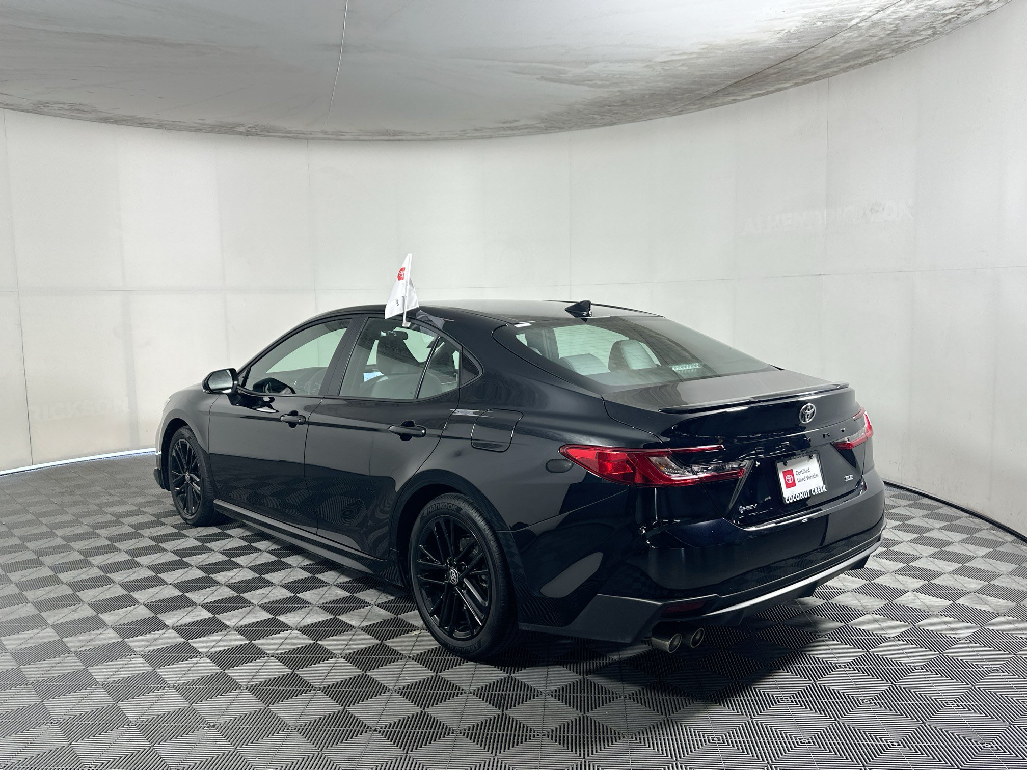Certified 2026 Toyota Camry SE FWD image 5