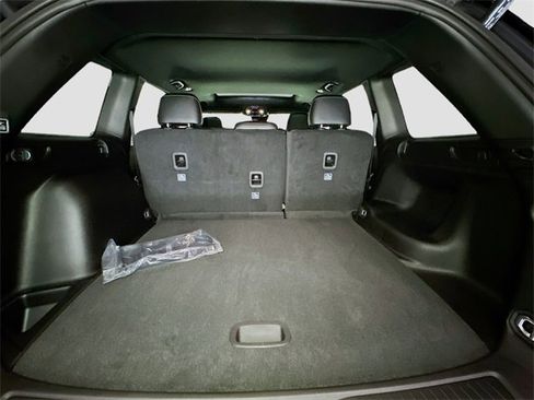 New 2025 Jeep Grand Cherokee Altitude image 30