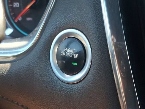 Used 2023 Chevrolet Traverse LT AWD/4WD image 25