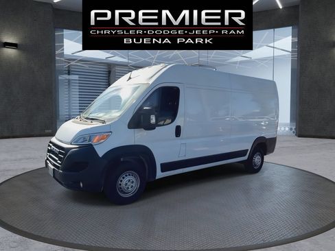 Used 2025 RAM ProMaster 3500 w/ Convenience Group FWD image 6