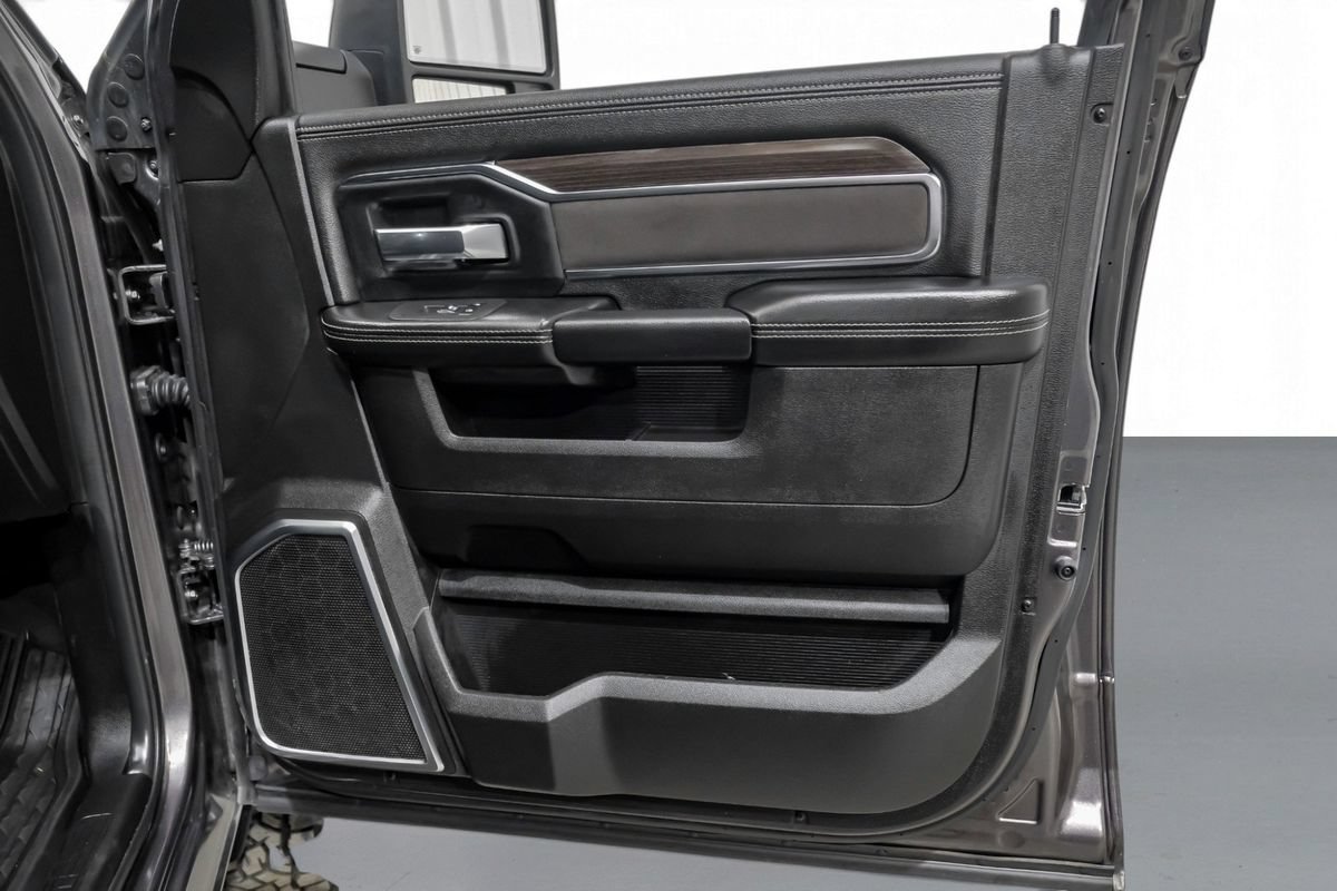 Used 2026 RAM 3500 Laramie w/ Night Edition AWD/4WD image 43