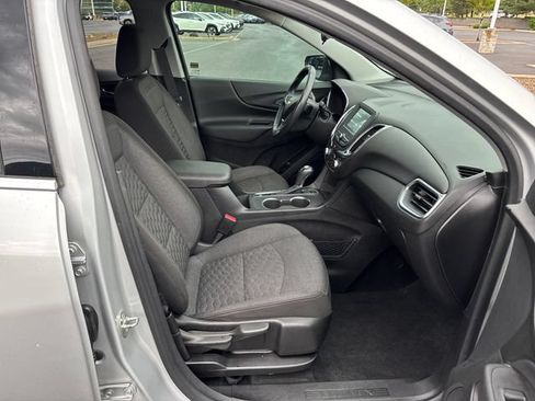 Used 2018 Chevrolet Equinox LT AWD/4WD image 21