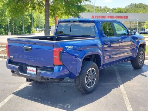Used 2025 Toyota Tacoma TRD Sport w/ TRD Sport Upgrade Package AWD/4WD image 25