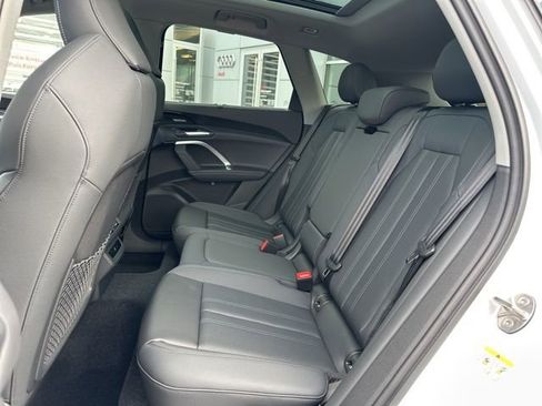 New 2025 Audi Q5 Premium Plus image 10