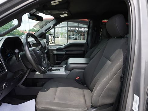 Used 2018 Ford F150 XLT w/ Equipment Group 302A Luxury AWD/4WD image 23