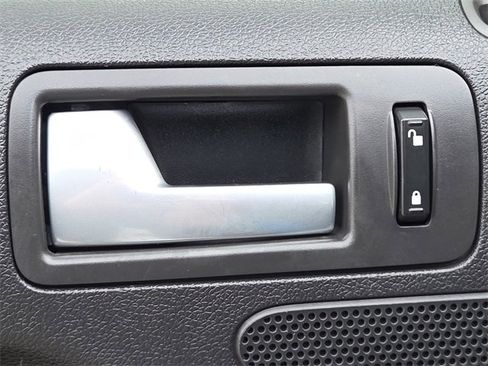 Used 2011 Ford Mustang Shelby GT500 image 16