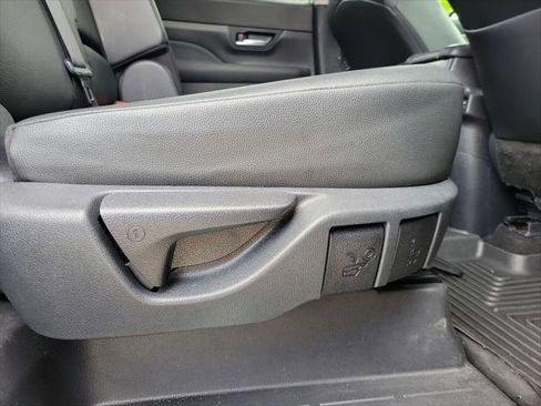 Certified 2024 Toyota Grand Highlander FWD image 34