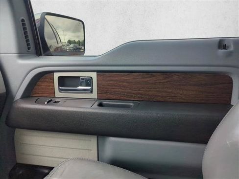Used 2013 Ford F150 Lariat w/ Lariat Chrome Pkg RWD image 26