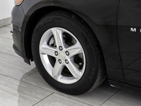 Used 2021 Chevrolet Malibu LS image 40