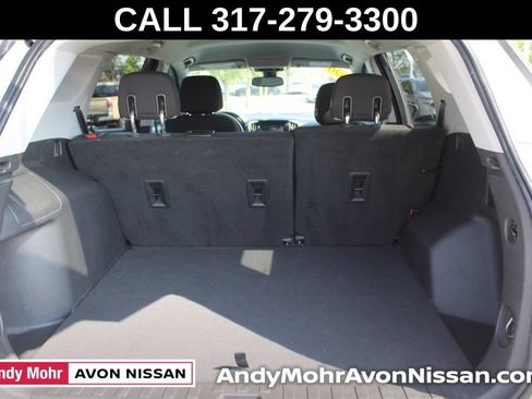 Used 2020 GMC Terrain SLE w/ Driver Convenience Package FWD image 10
