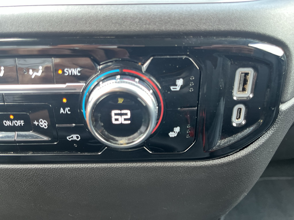 Used 2026 GMC Sierra 1500 SLT AWD/4WD image 24