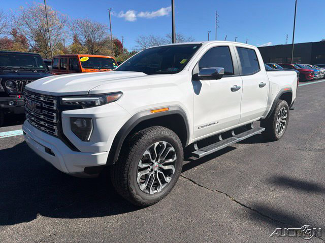 Used 2026 GMC Canyon Denali AWD/4WD image 1