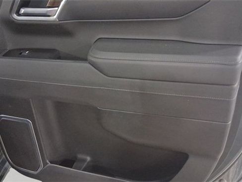 Used 2025 Chevrolet Silverado 1500 LT image 17