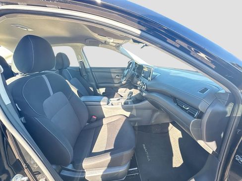 Used 2025 Nissan Sentra SV image 14
