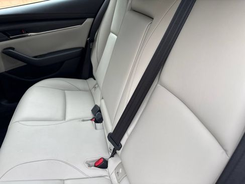 Used 2019 MAZDA MAZDA3 AWD Sedan w/ Preferred Package image 7