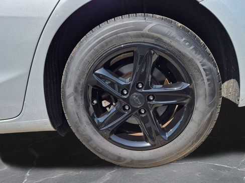 Used 2021 Chevrolet Malibu LS FWD image 33