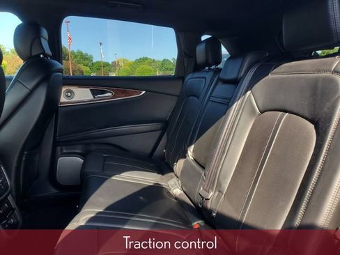 Used 2016 Lincoln MKX Reserve w/ Luxury Package AWD/4WD image 36