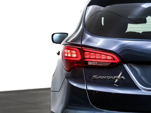 Used 2018 Hyundai Santa Fe Sport image 14