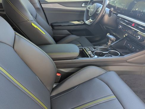 New 2026 Kia K5 GT w/ GT1 Package FWD image 9