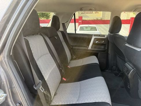 Used 2014 Toyota 4Runner SR5 RWD image 28