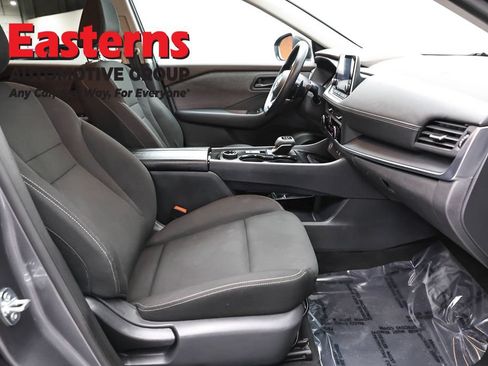 Used 2023 Nissan Rogue S AWD/4WD image 25