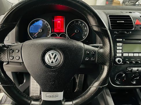 Used 2008 Volkswagen GTI 4-Door FWD image 18