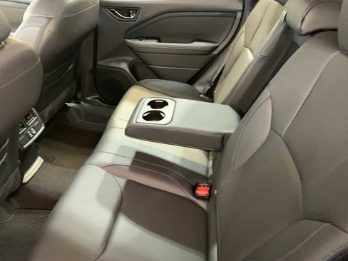 Used 2025 Subaru Forester Limited w/ Popular Package image 5