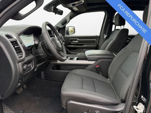 Used 2025 RAM 1500 Big Horn AWD/4WD image 9