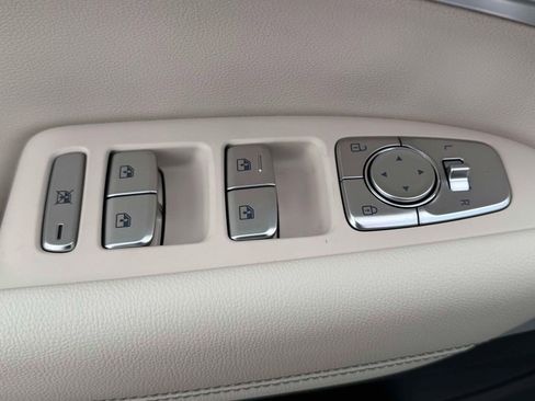 New 2026 Genesis G70 2.5T image 14