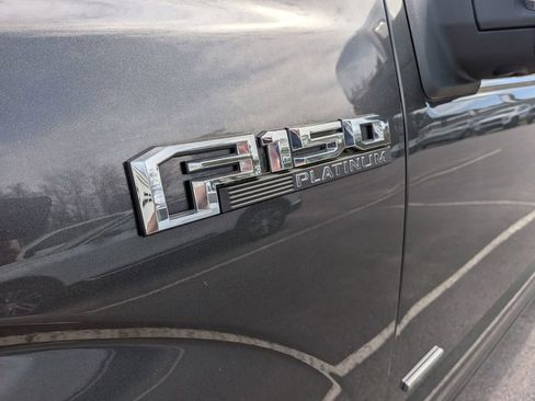 Used 2016 Ford F150 Platinum w/ Equipment Group 701A Luxury image 4